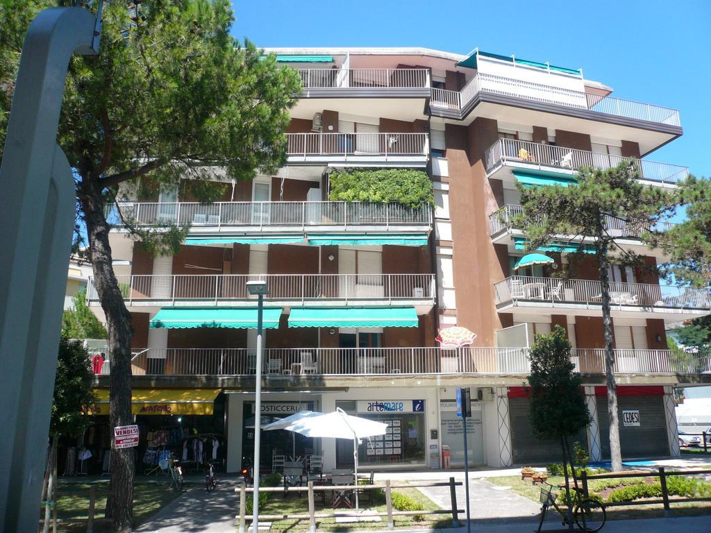 Residence Oceanico Lignano Sabbiadoro Exterior foto